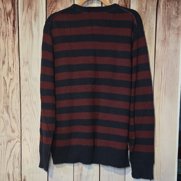 American Eagle Outfitters Men's Crewneck Sweater - Navy and Dark Red Stripes XXL - Picture 7 of 8